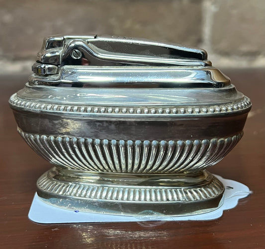 Vintage Ronson Table Top Lighter Silver.