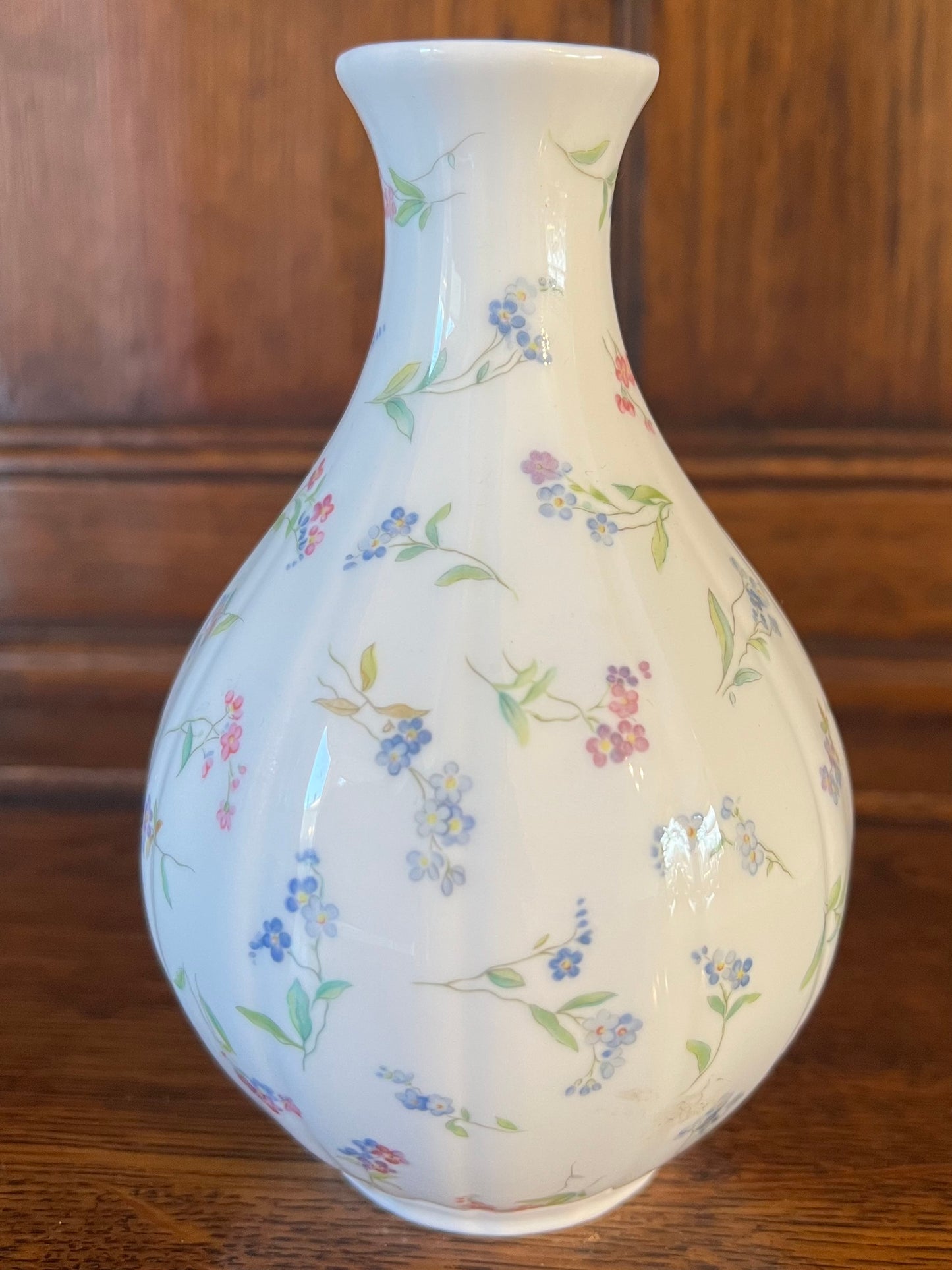 Vintage Royal Worcester Fine Bone China Forget Me Not Bud Vase