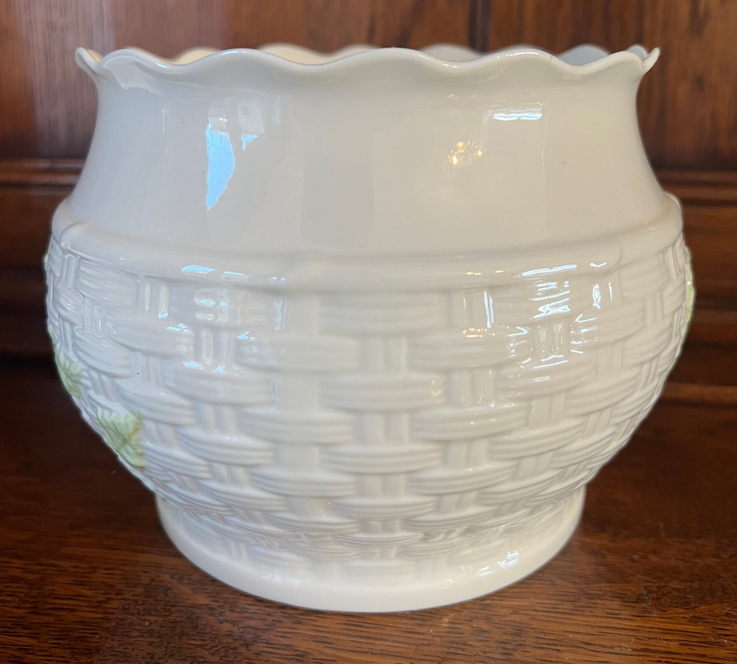 Belleek Ireland Indoor Planter Basket Weave