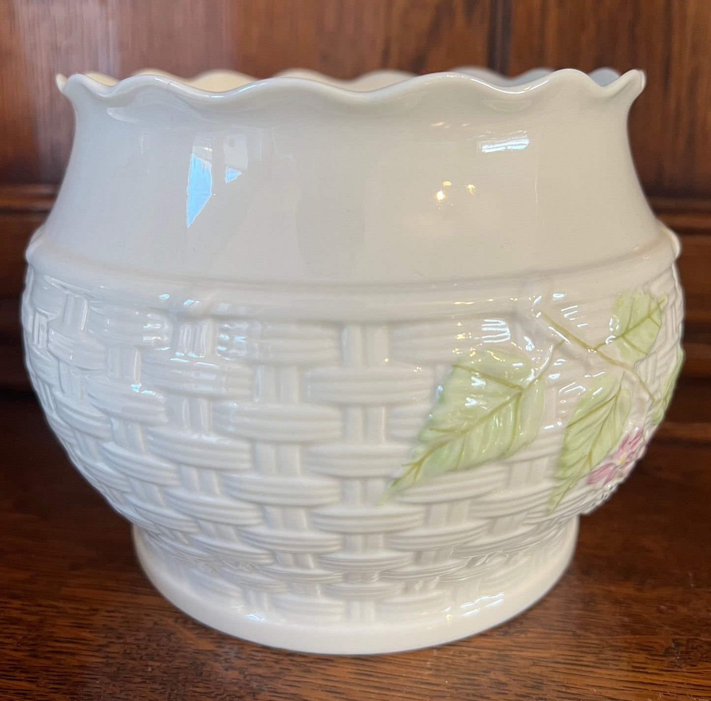 Belleek Ireland Indoor Planter Basket Weave