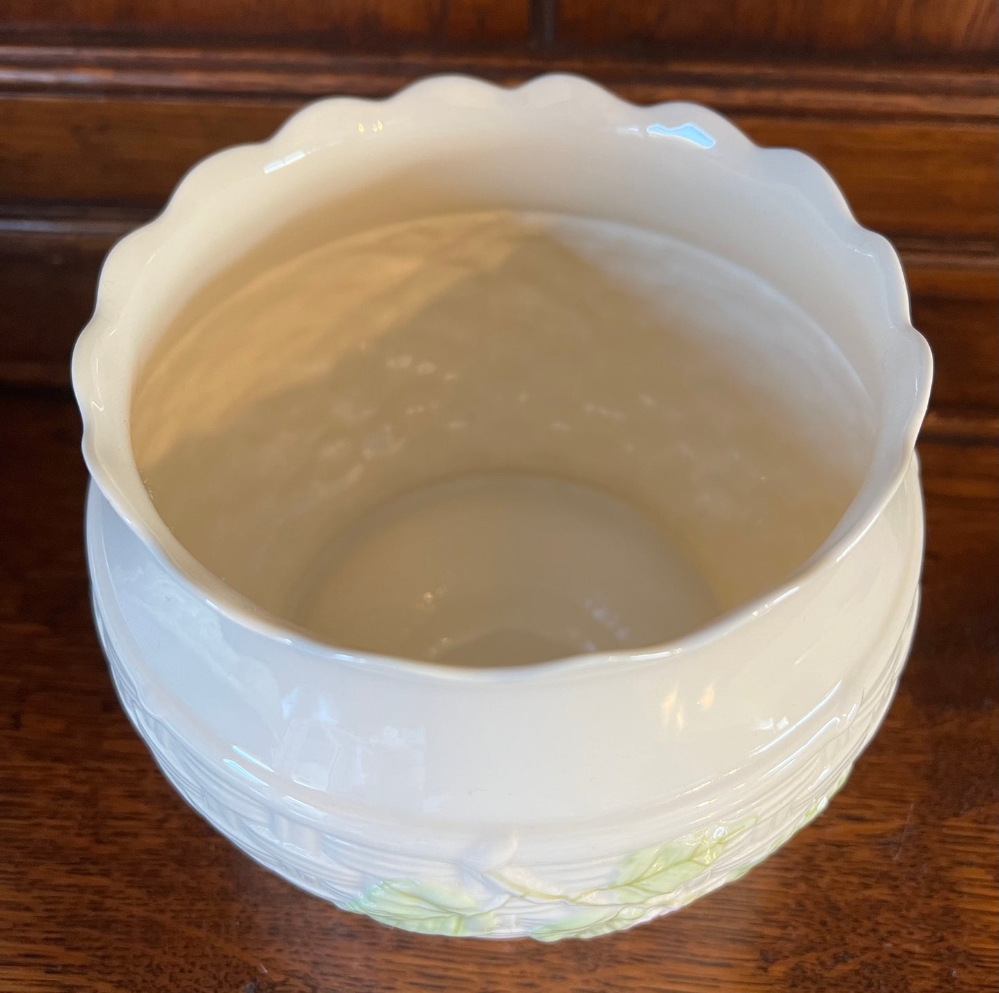 Belleek Ireland Indoor Planter Basket Weave