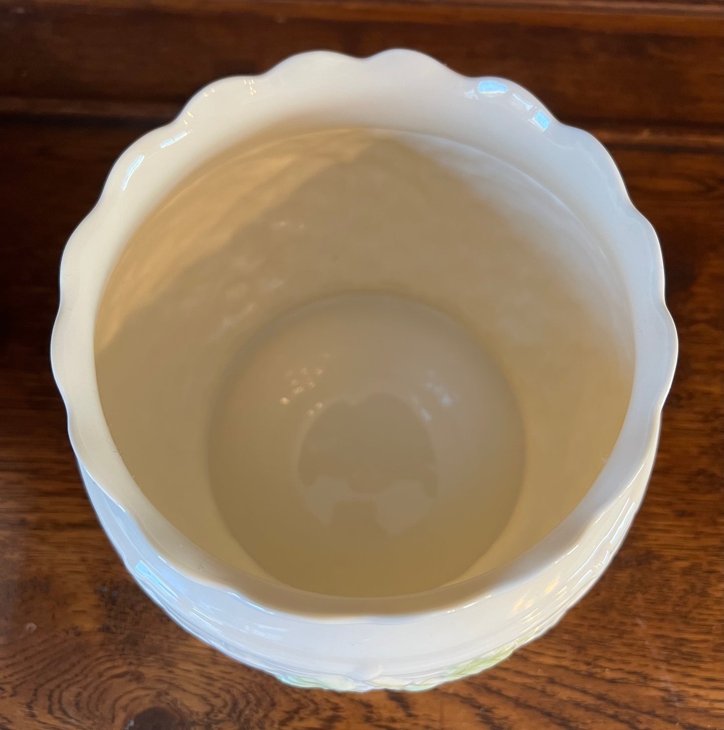 Belleek Ireland Indoor Planter Basket Weave