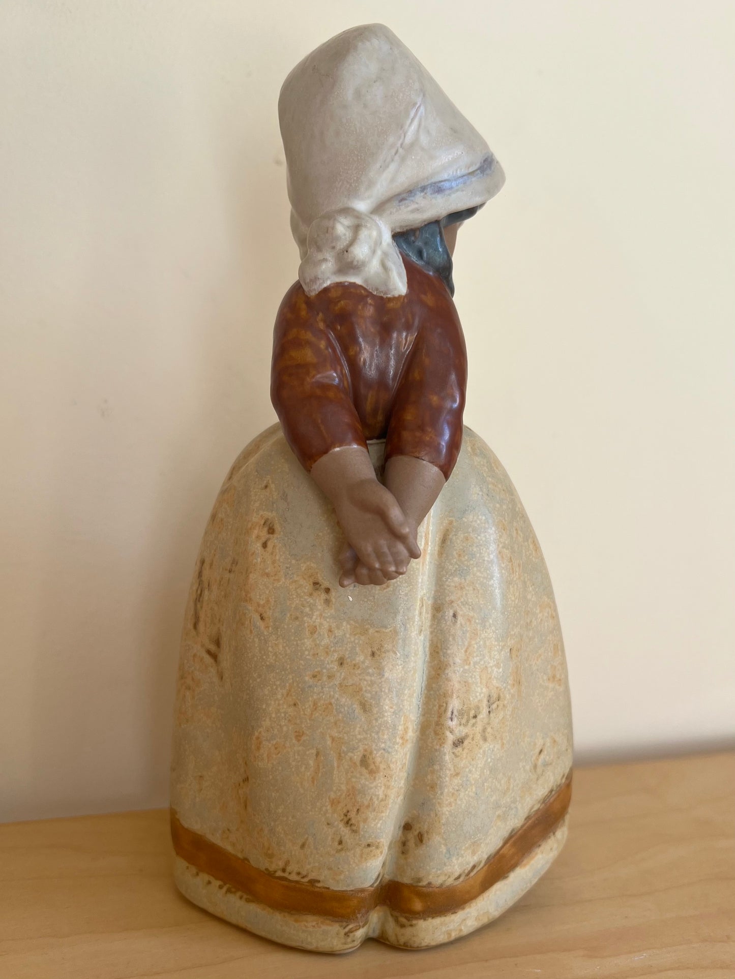 Vintage Lladro Lonely Figure Daisa 1978 Dutch Girl with Hands Behind Back #2076