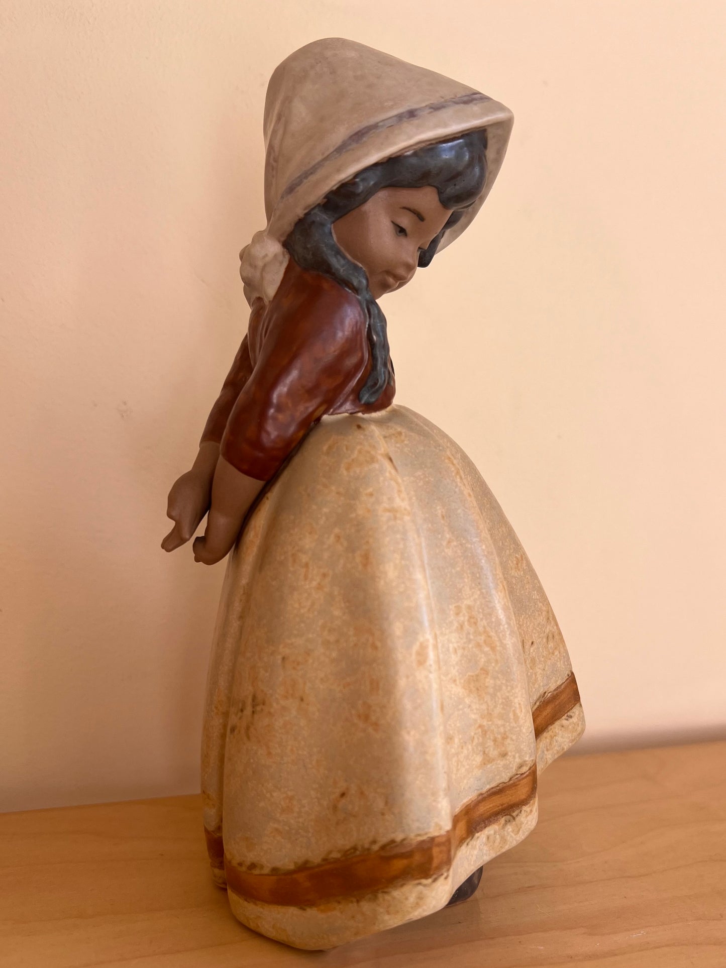 Vintage Lladro Lonely Figure Daisa 1978 Dutch Girl with Hands Behind Back #2076