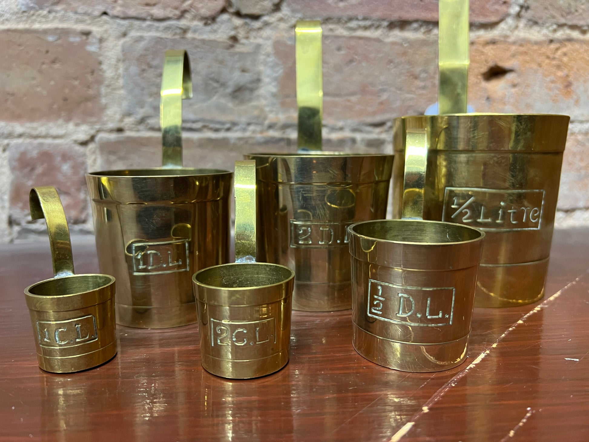 Antique Brass Measuring Cups, Jugs - Set of 6 – innovauai